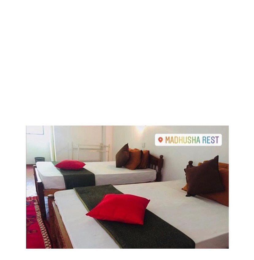 Madhusha Rest Hotel Maskeliya Exterior photo